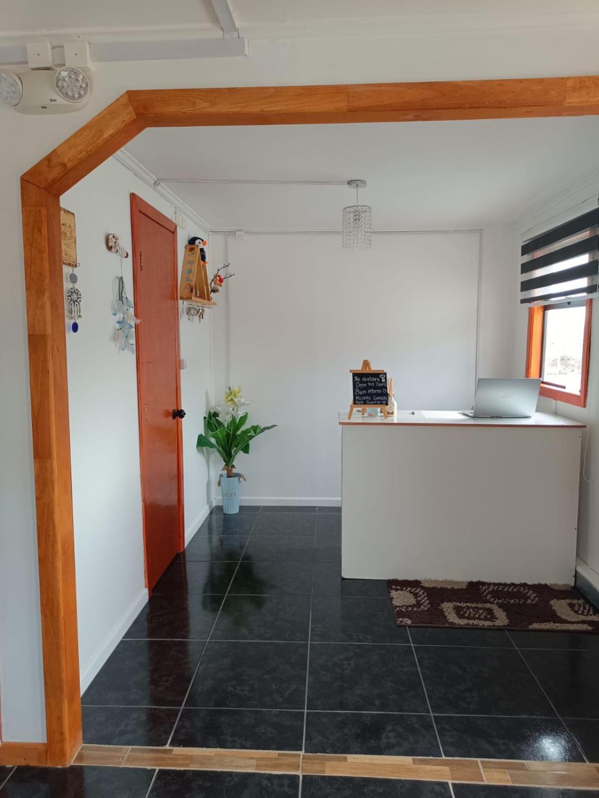 Hostal B&B Coastal Natales 纳塔列斯港 外观 照片